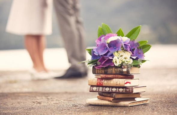 Decoración bodas libros