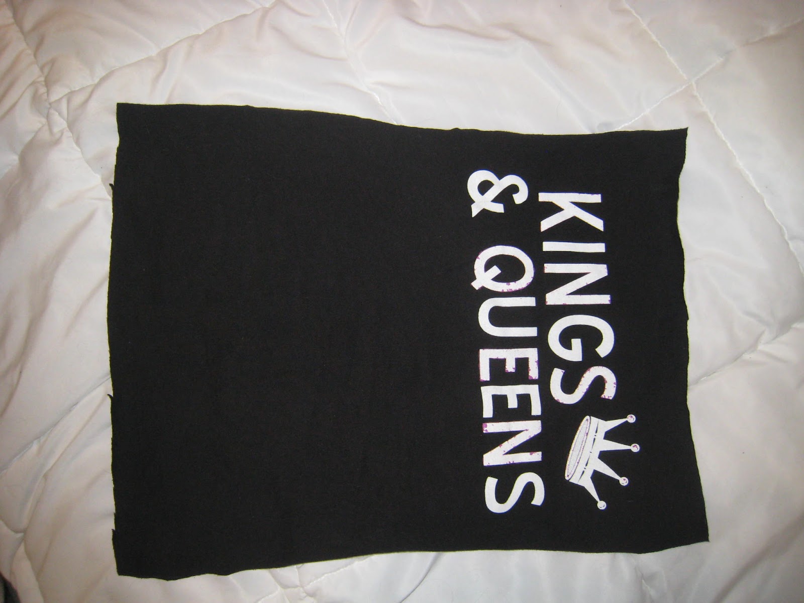 Crafty Cinderella DIY NoSew TShirt Blanket