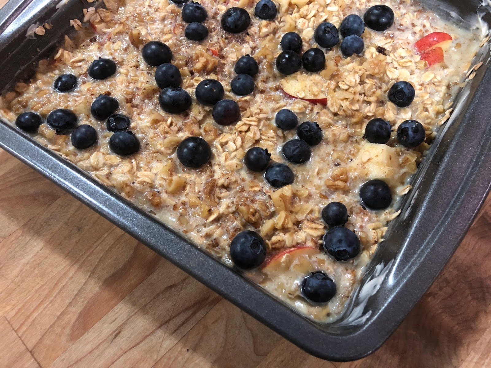 Cooking With Envy Apples at the Central Maket Cooking School