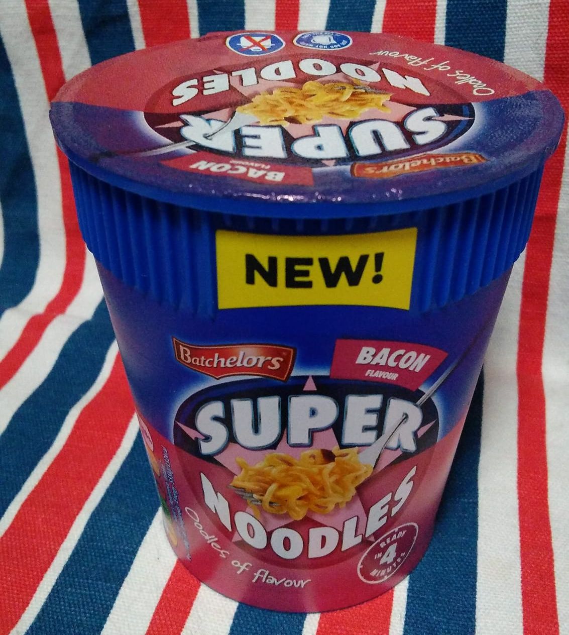 It's a Noodle Bar not a Wine Bar Bachelors Super Noodles Bacon Flavour