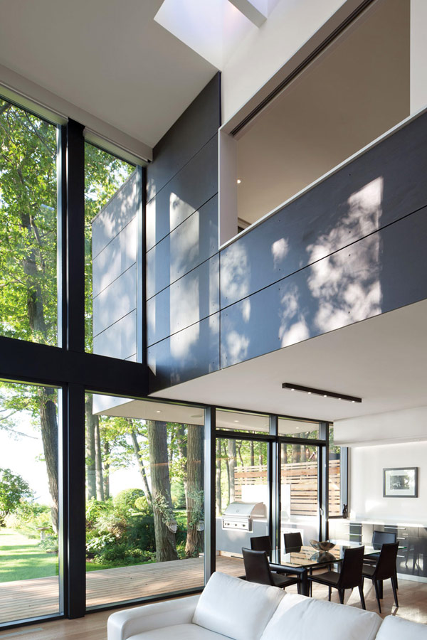 Residencia Moderna con vistas al Hermoso Lago en Canadá