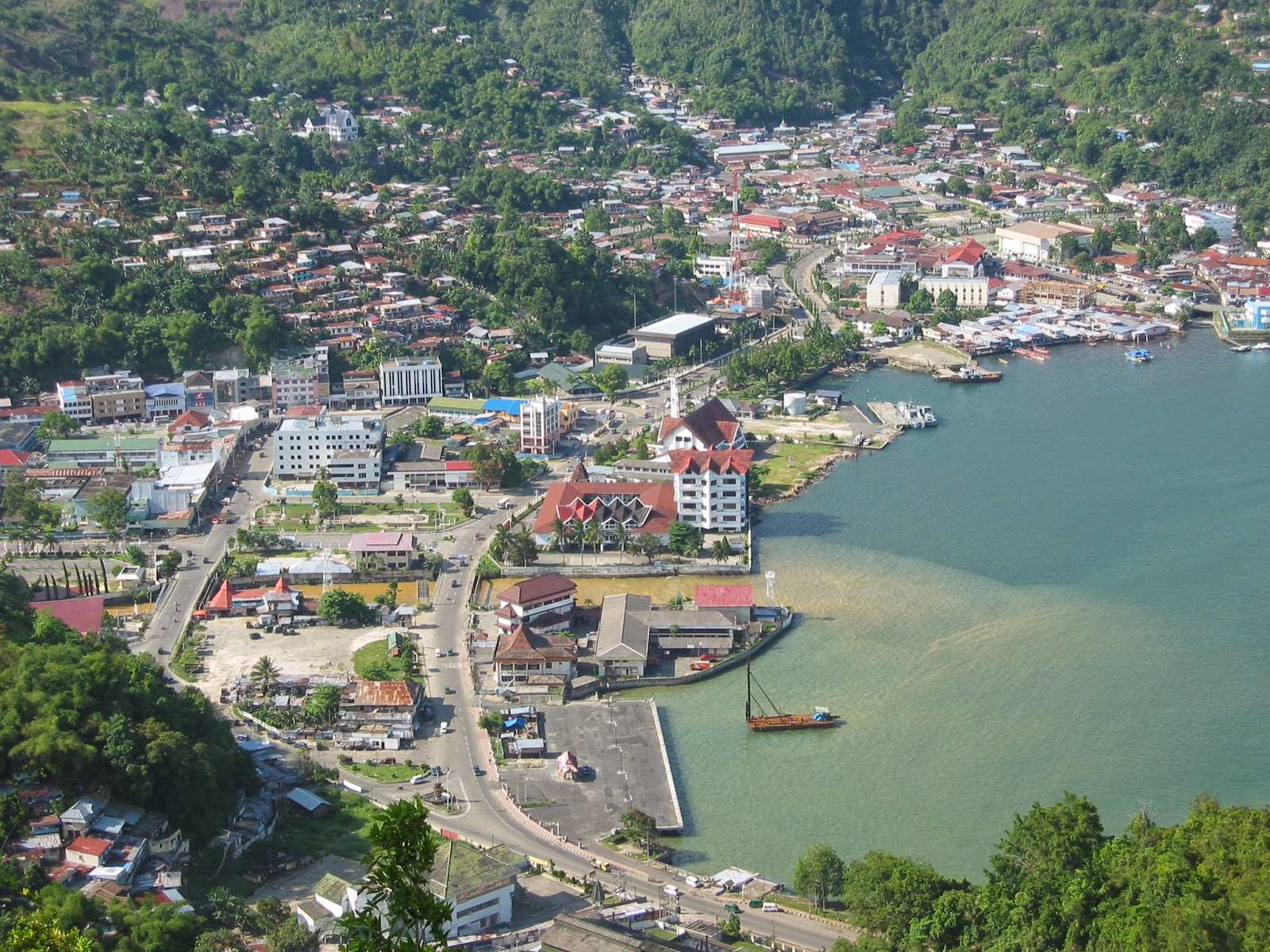 Джаяпура индонезия