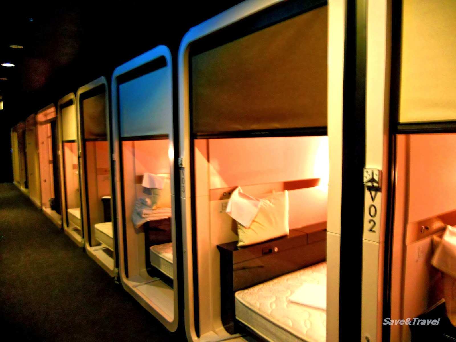 Capsule Hotel