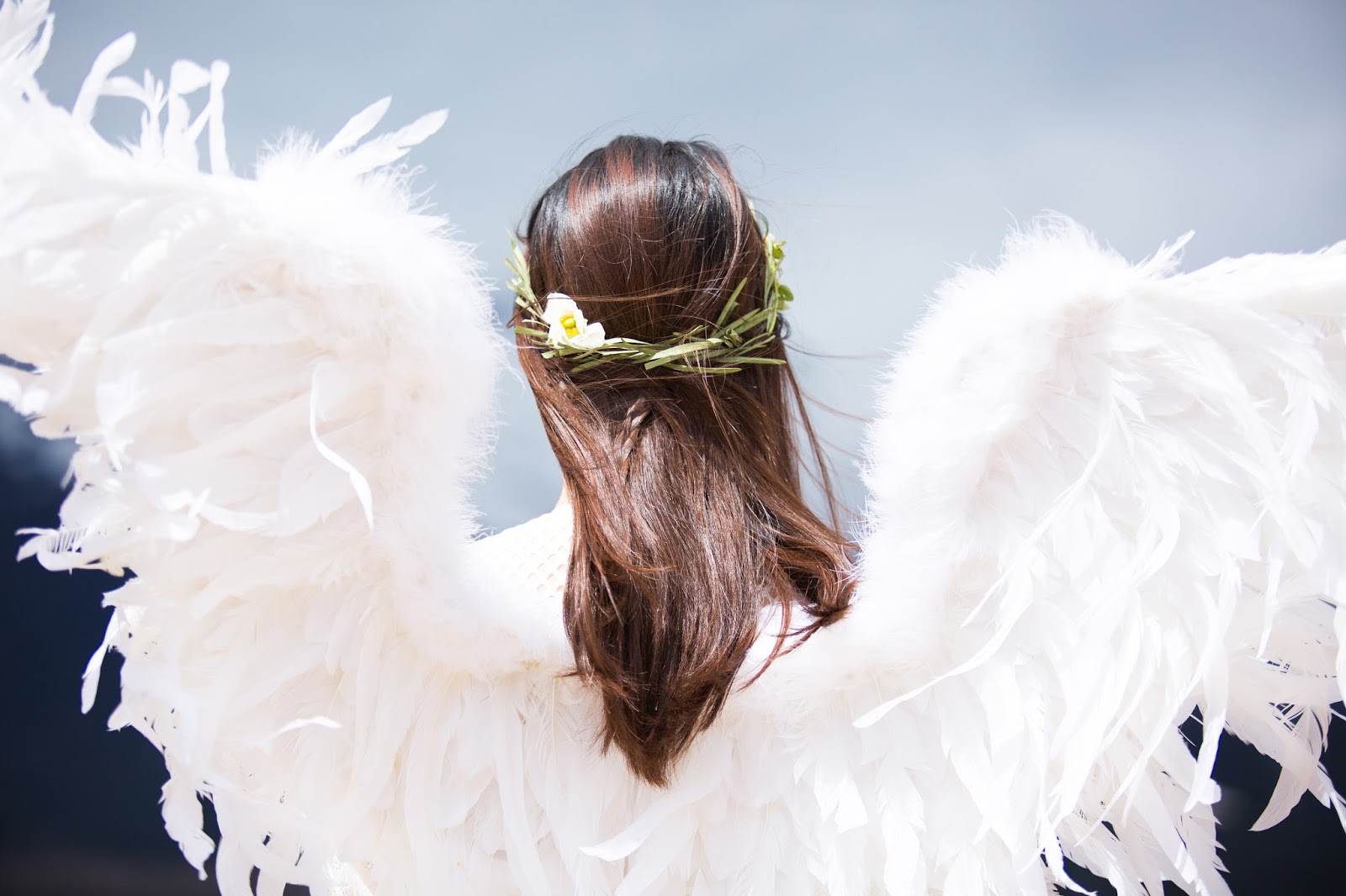 L'Officiel des Anges et des Archanges : Prière d'amour à l'Ange de l'Amour  Jeliel pour faire venir à vous l'amour fidéle