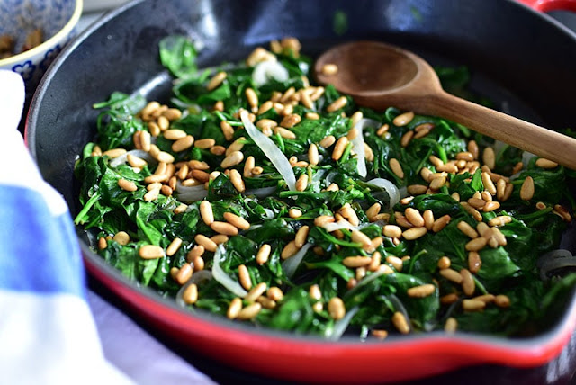 Sauteed Spinach with Toasted Pine Nuts