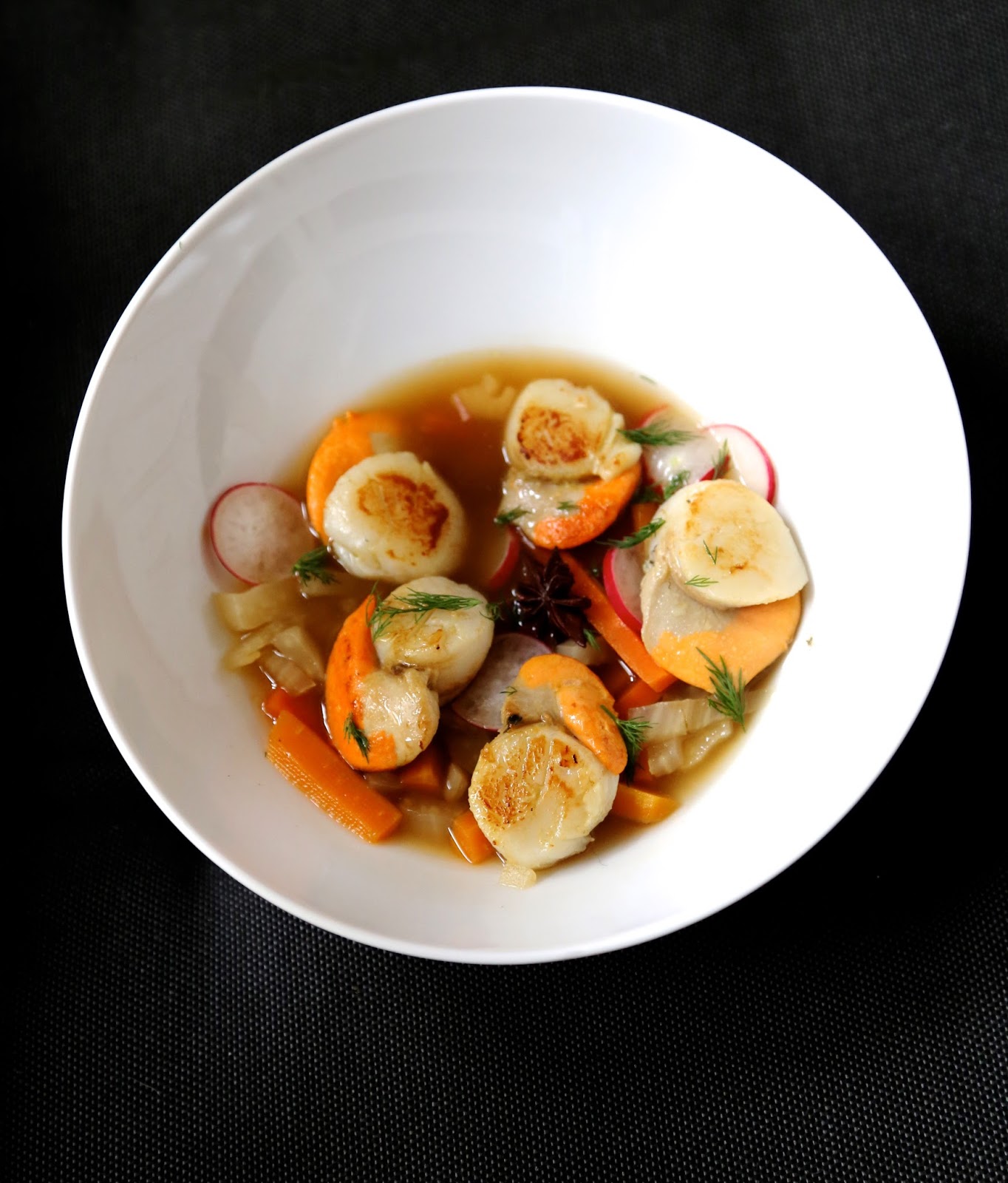 Nage de coquilles St Jacques au cidre / On dine chez Nanou
