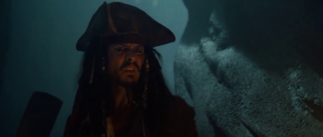 пираты карибского моря скандал. уилл тернер с бородой. сундук мертвеца. пираты карибского моря отдает честь гифки. пираты картбскогоморя 6.