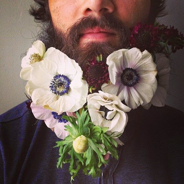 flower beard trend