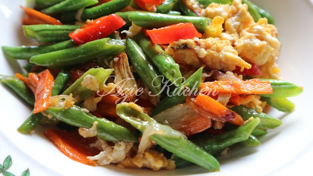 Kacang Panjang Goreng Dengan Telur