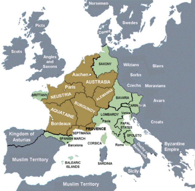 Империя Карла Великого на начало его правления (коричневый) и с завоёванными территориями (зелёно-голубой)