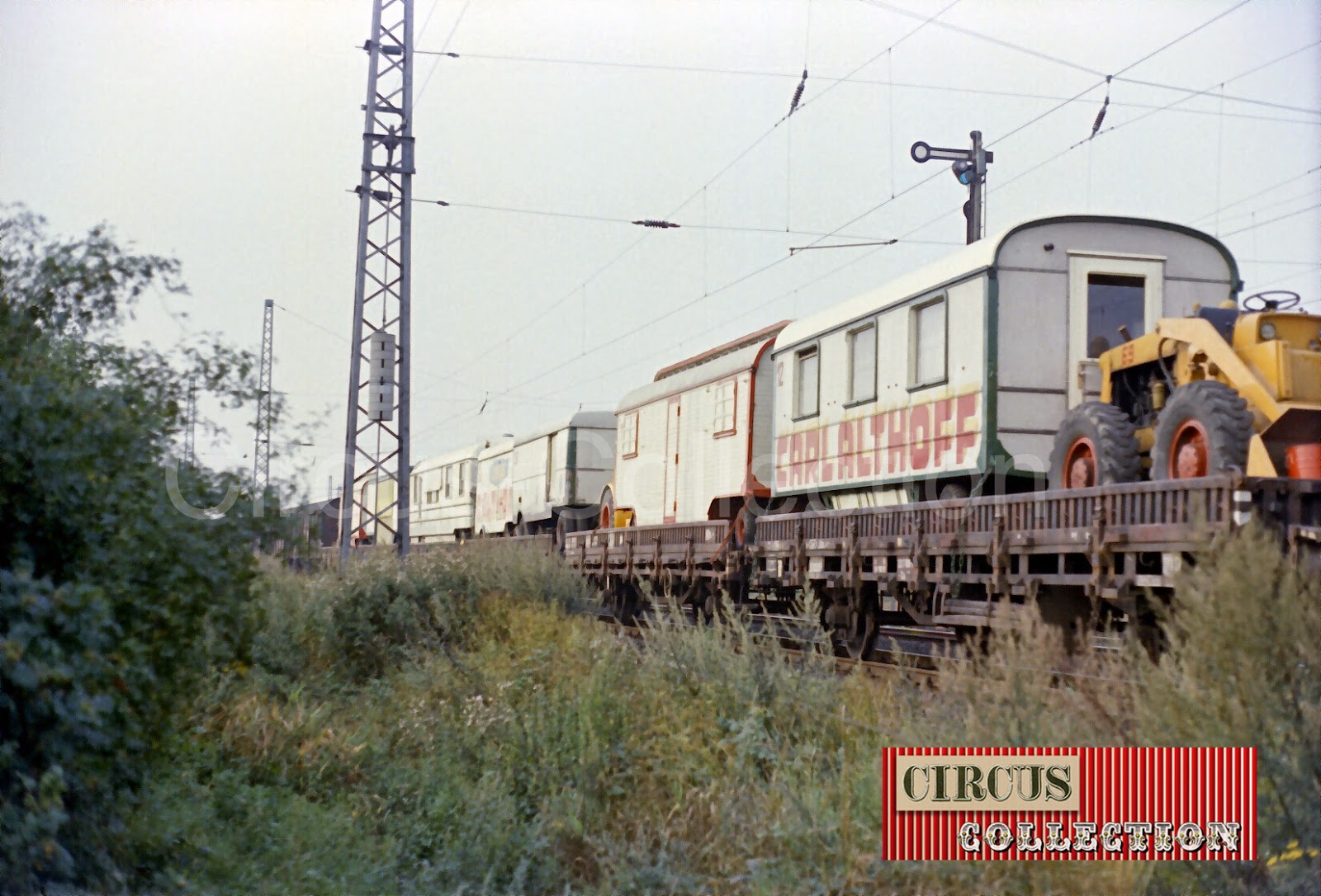 le cirque Carl Althoff voyage par train 