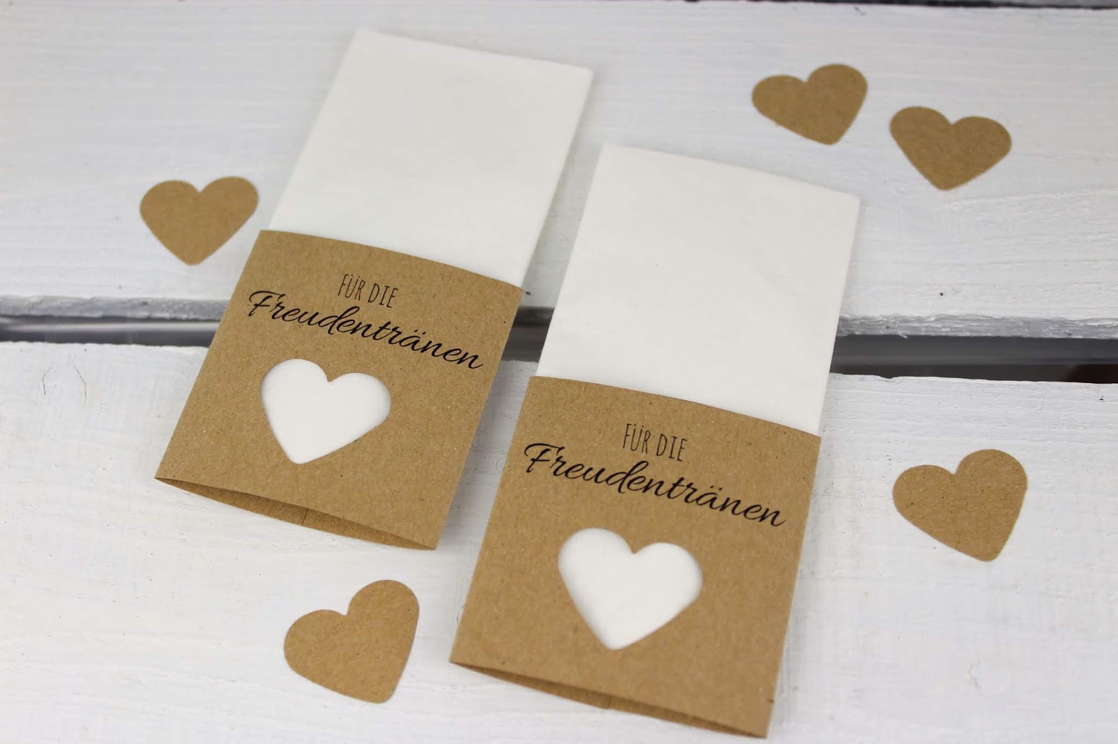 DIY Taschentücher für Freudentränen zur Hochzeit einfach selber machen