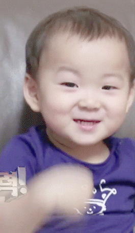 흥이 넘치는 아기 송민국.jpgif | 인스티즈