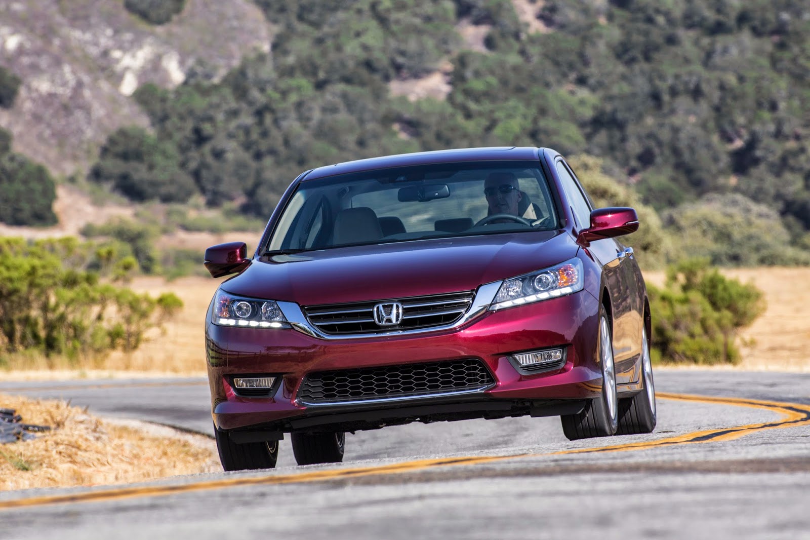 The 2015 Honda Accord: Another Model Year of Greatness (with one drawback)