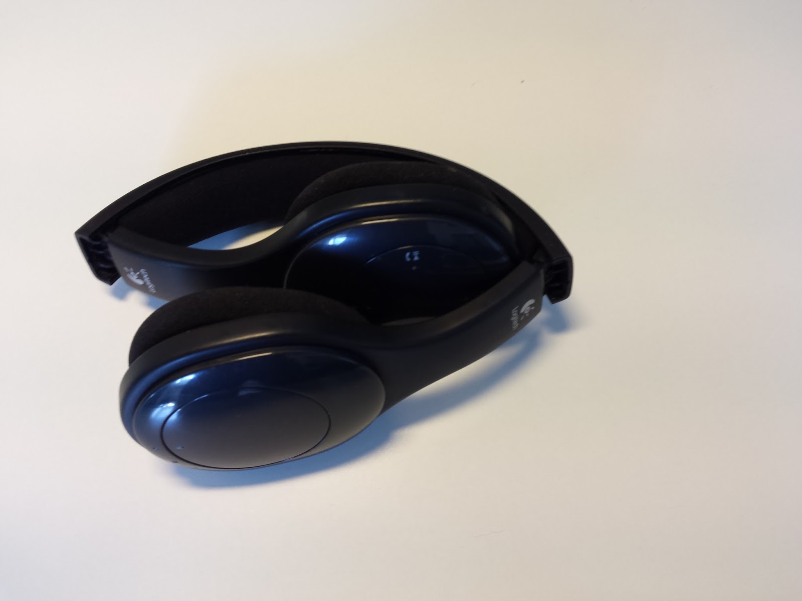 flod Positiv Vant til Independent review of Logitech H800 headphones - Shockwave-Sound Blog and  Articles