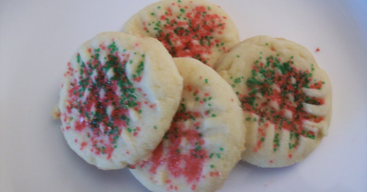 Nut Free Christmas Baking / No Nuts Here: 9 Holiday Dessert Recipes
