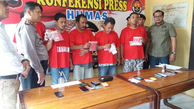 5 Pengedar Narkoba di Jepara Dibekuk Polisi 1 polres%2Bjepara%2Bbekuk%2Bpengedar%2Bnarkoba