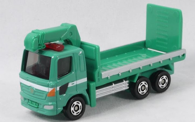 Miniatur Truk Hino-derek