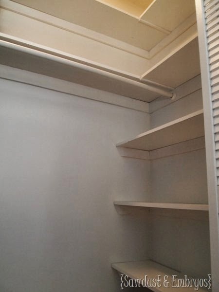 http://www.remodelaholic.com/2014/02/creative-closet-solutions-organization/nggallery/image/diy-closet-end-shelves/