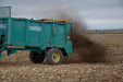 Cámara Muck Spreader & New Holland T6.165 (Echando estiércol) 