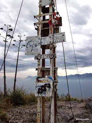 Escribe tu nombre cuando llegues al Pico Norte en el Cerro de la Silla