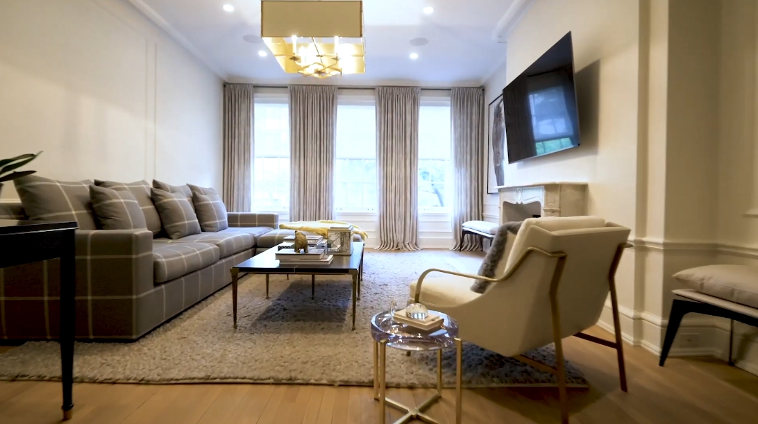 19 Photos vs. 23 E Scott St, Chicago Interior Design Luxury Home Tour
