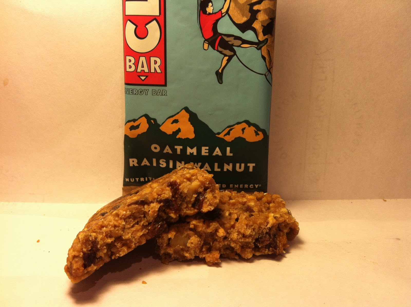 Crazy Food Dude: Review: CLIF Oatmeal Raisin Walnut Energy Bar