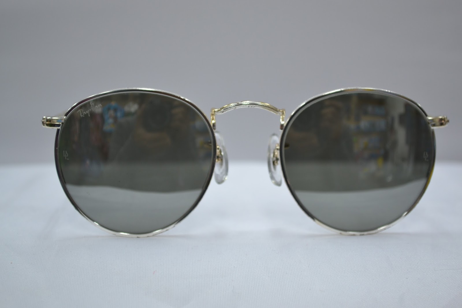 Vintage sunglass: Vintage Ray Ban Round lennon style, silver frame ...
