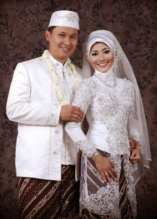 Pilihan Baju Pengantin untuk Pernikahan Muslim 2017/2018