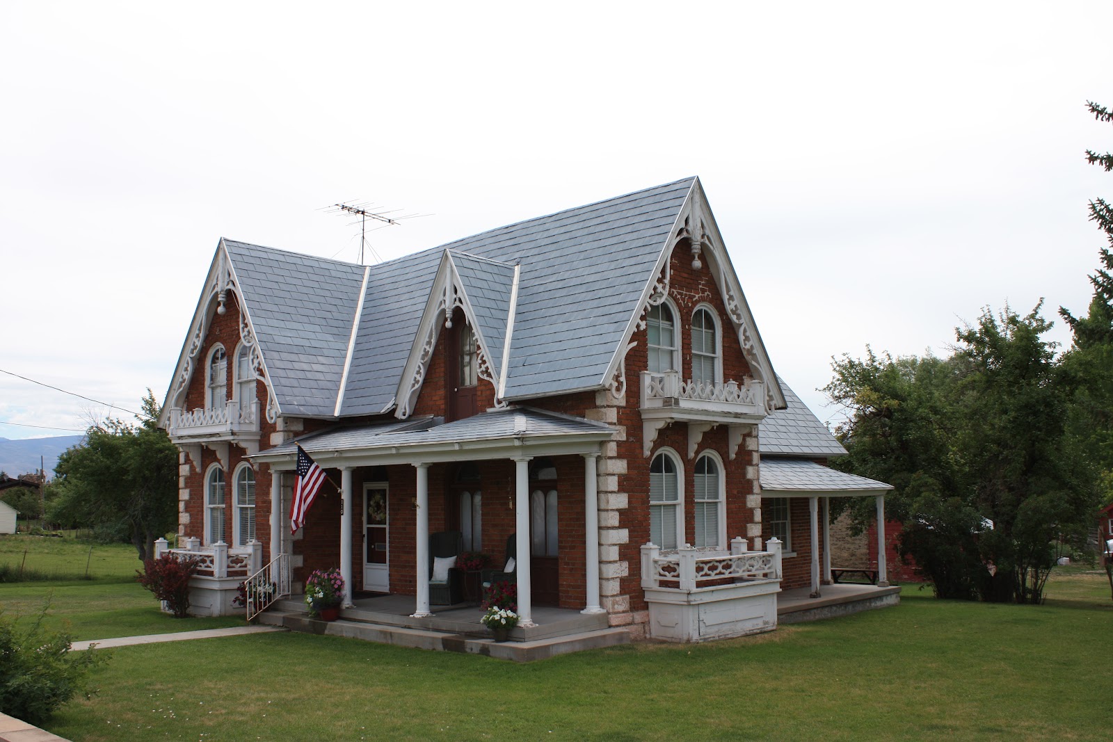 The Dismal Land & Livestock Report The Bonner Homes