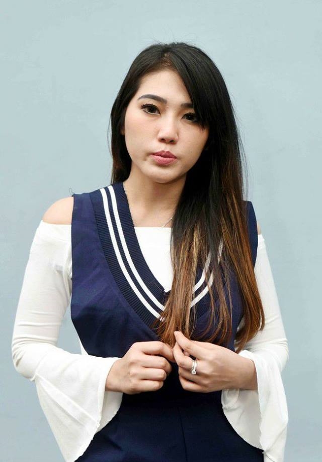 Via Vallen Tresno Tekane Mati (Single) Source: indohits2016.blogspot.com
Cara download lagu tresno tekane mati (ttm) via vallen mp3 gratis : Apalagi download lagu konco tekane mati kita bisa lakukan di sini, respect kita sama yang mencipta lagunya. 7 views, added to favorites 2 times. Download lagu mp3 via vallen, lagu tresno tekani mati, dangdut koplo via vallen plus lirik dan video. C g am em f c dm g c.
![Tresno Tekane Mati Via Vallen Duo Ratu Hip Hop 2017 Tresno Tekane Mati Via Vallen Duo Ratu Hip Hop 2017