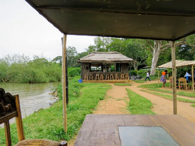 Things to do in Entebbe: Visit a Bar on the shores of Lake Victoria in Uganda