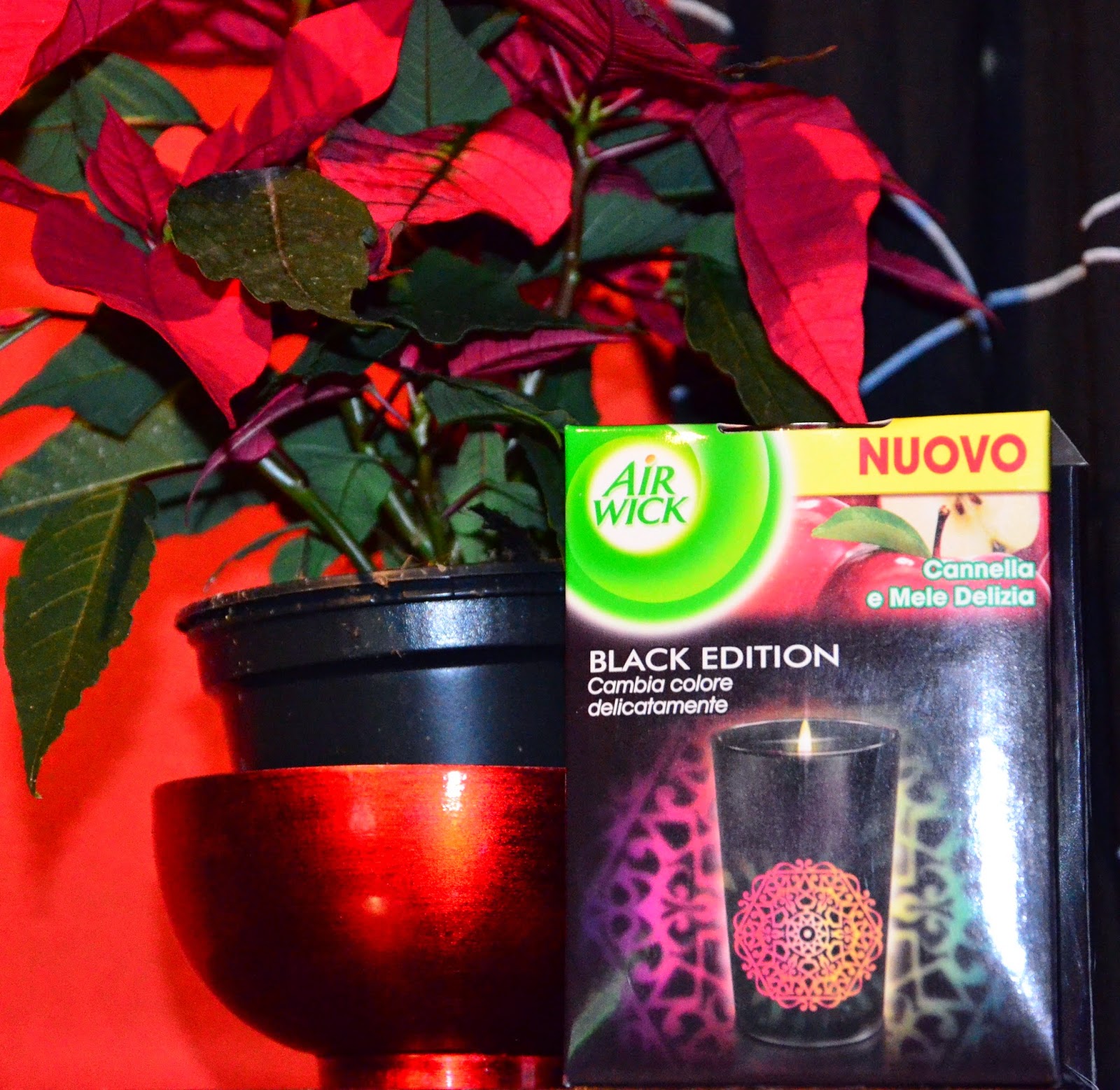 IN & OUT Swieczka Air Wick BLACK EDITION..