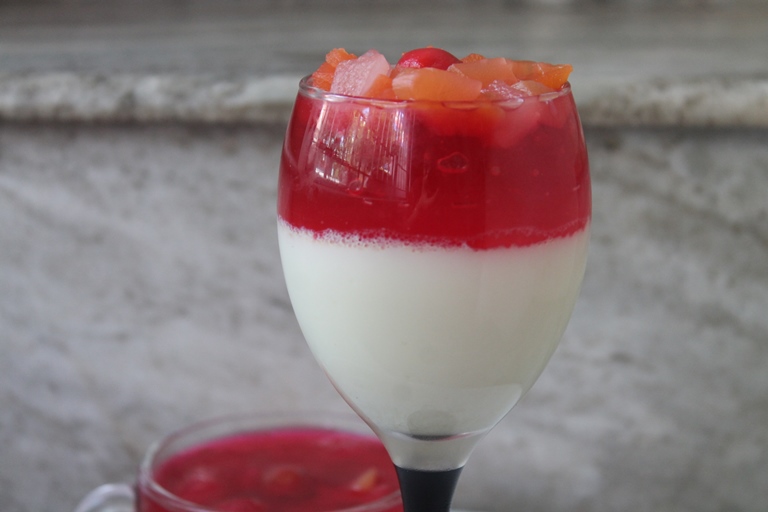 Milk and Jelly Pudding Recipe Milk Jelly Recipe Yummy Tummy