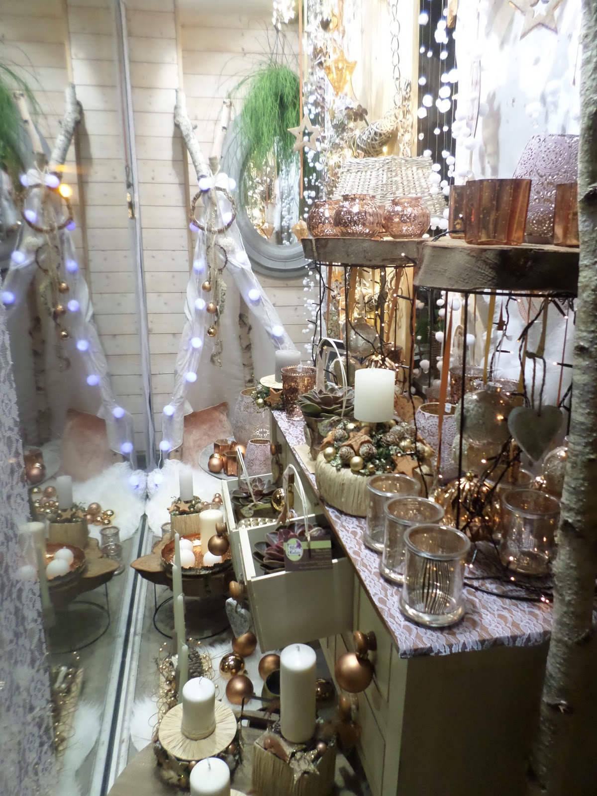 Maître artisan fleuriste: Vitrine Noël cuivré pour cette fin d'année 2015