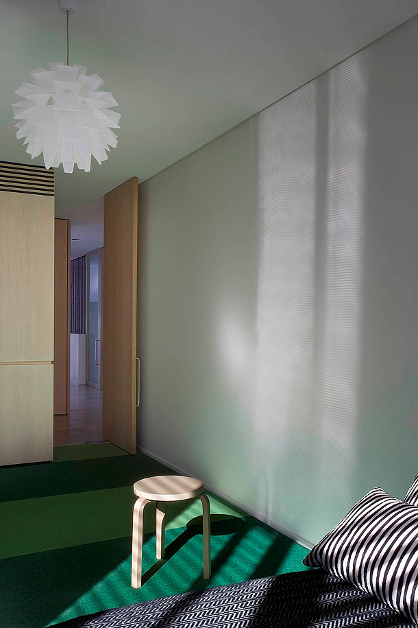 Marzua: Casa unifamiliar en Annandale, un proyecto de Pohio Adams