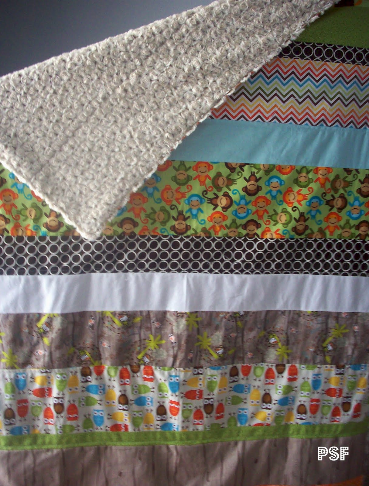 POPPYSEED FABRICS Rose Cuddle strip quilt