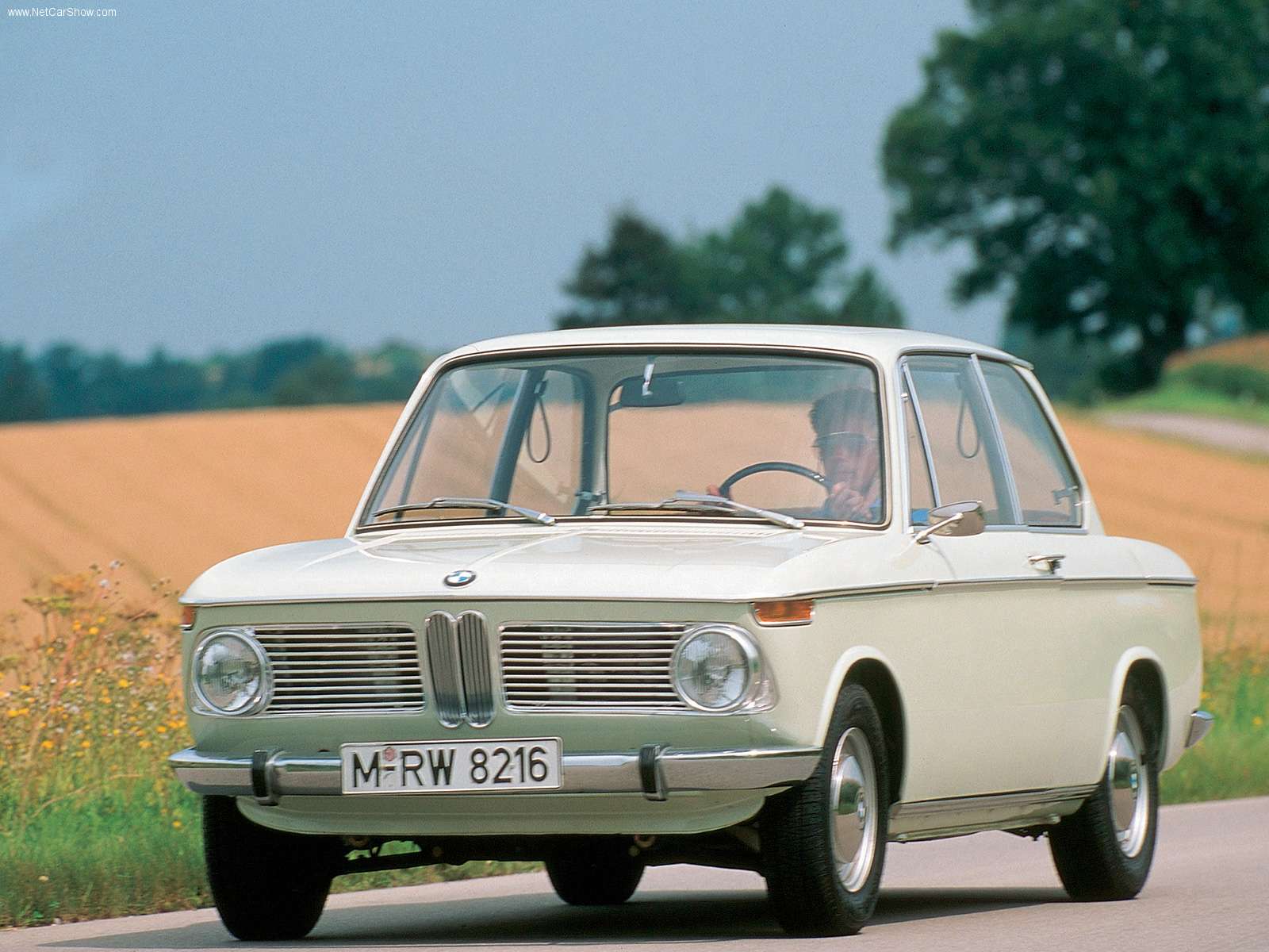 Машина 3 выпуск. BMW 1600 ti. 1966 — BMW 2002. BMW 1600 e10. BMW 02 e10 1972.