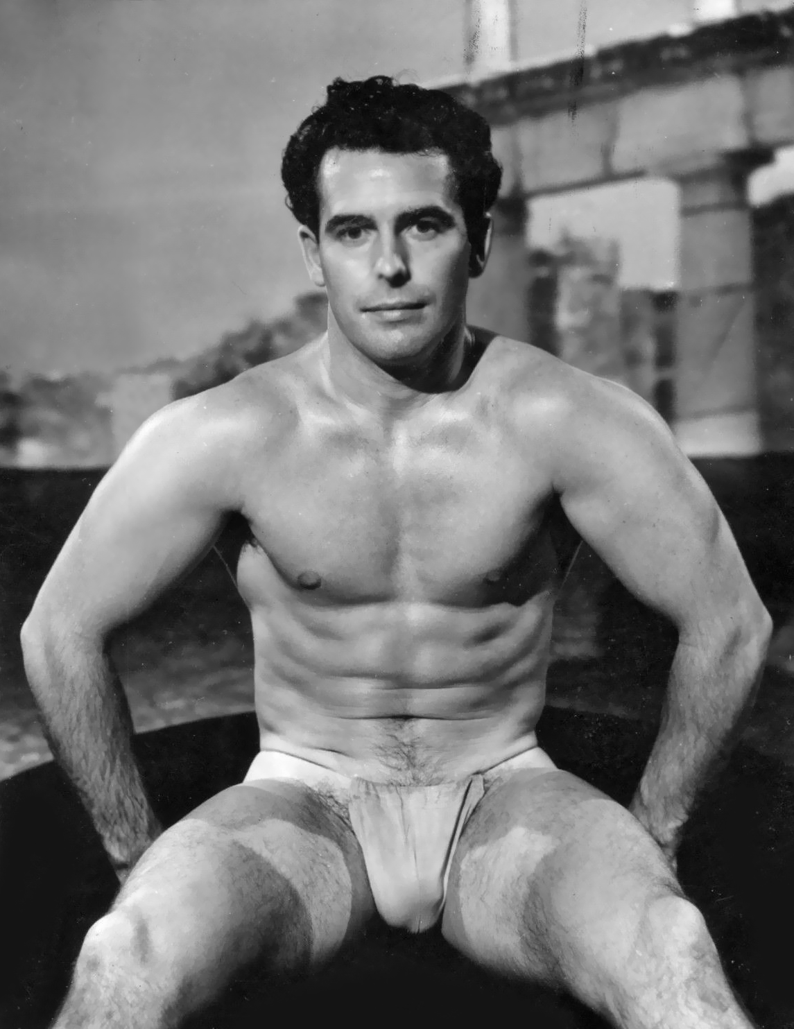 Étant donné: Beefcakes