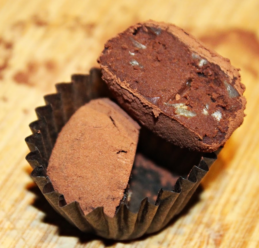 CÓMO ELABORAR TRUFAS DE CHOCOLATE CON CAFE-LICOR DE CASTAÑAS-Y-RELLENAS DE CASTAÑAS