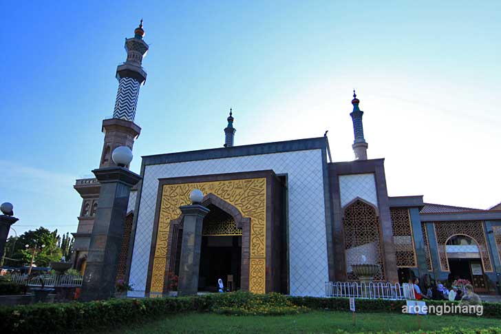 masjid at-taqwa cirebon