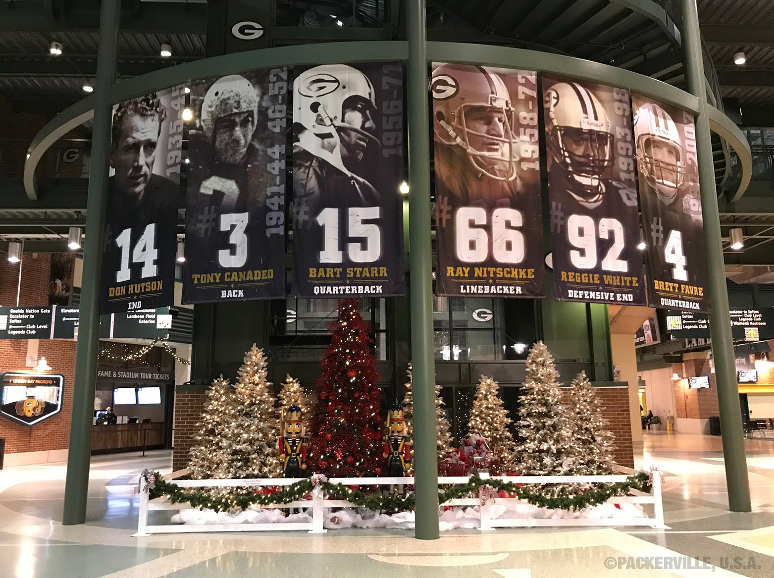 PACKERVILLE, U.S.A.: Vikings at Packers — Part I