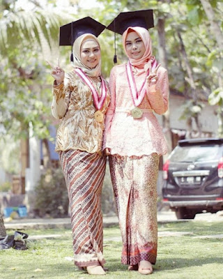 gambar model kebaya wisuda modern terbaru gambar model kebaya wisuda modern terbaru
