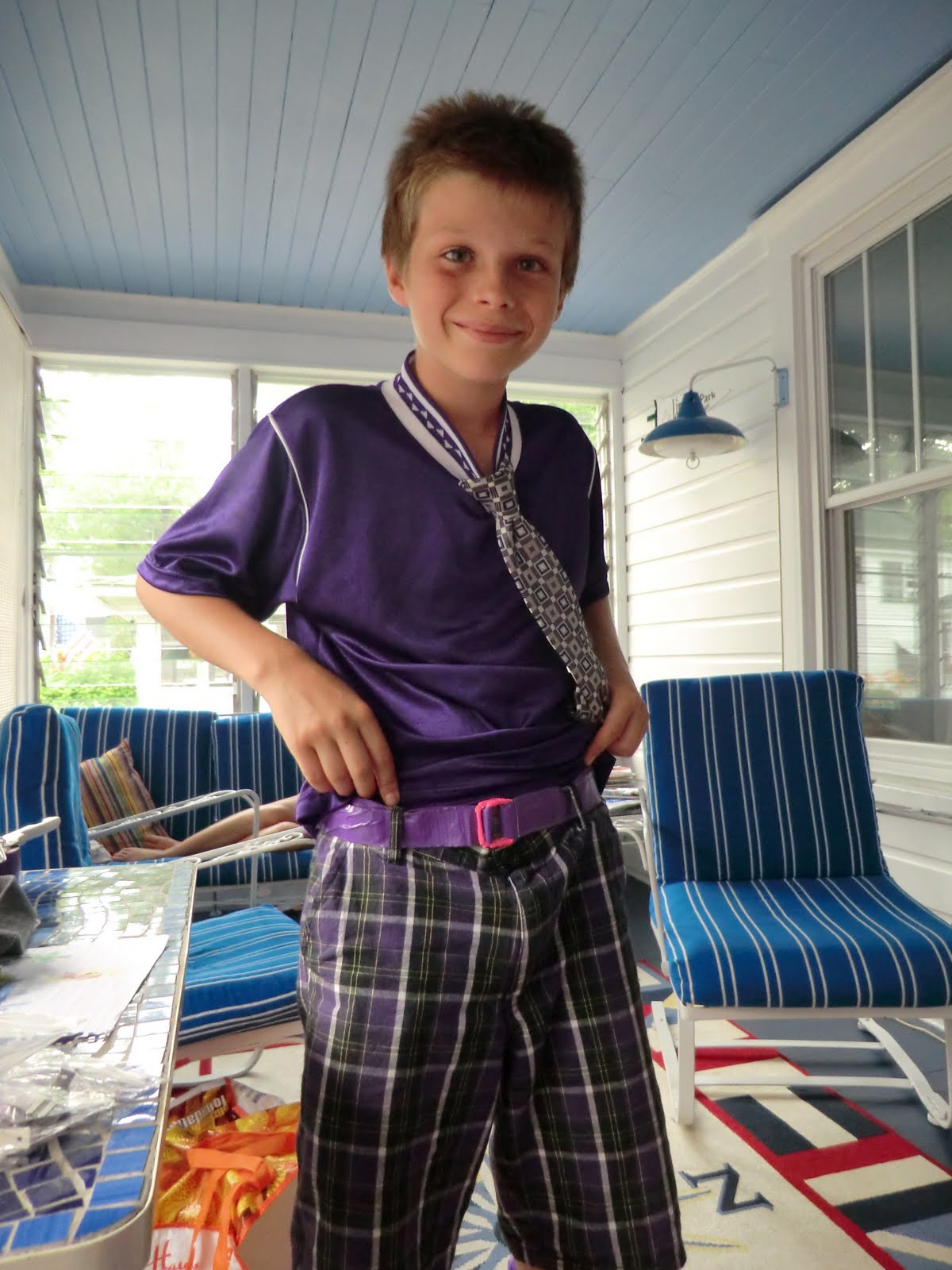 Domestic Deadline: Kid's Craft: Duct Tape Belt Tutorial