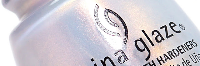 <span style="font-size: large;">China Glaze</span> <br>Pearl Jammin’