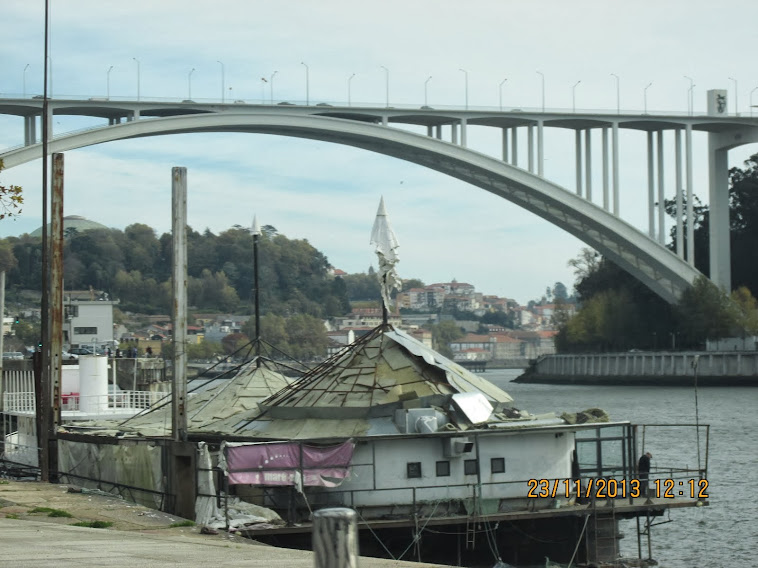 PONTE SOBRE O RIO DOURO