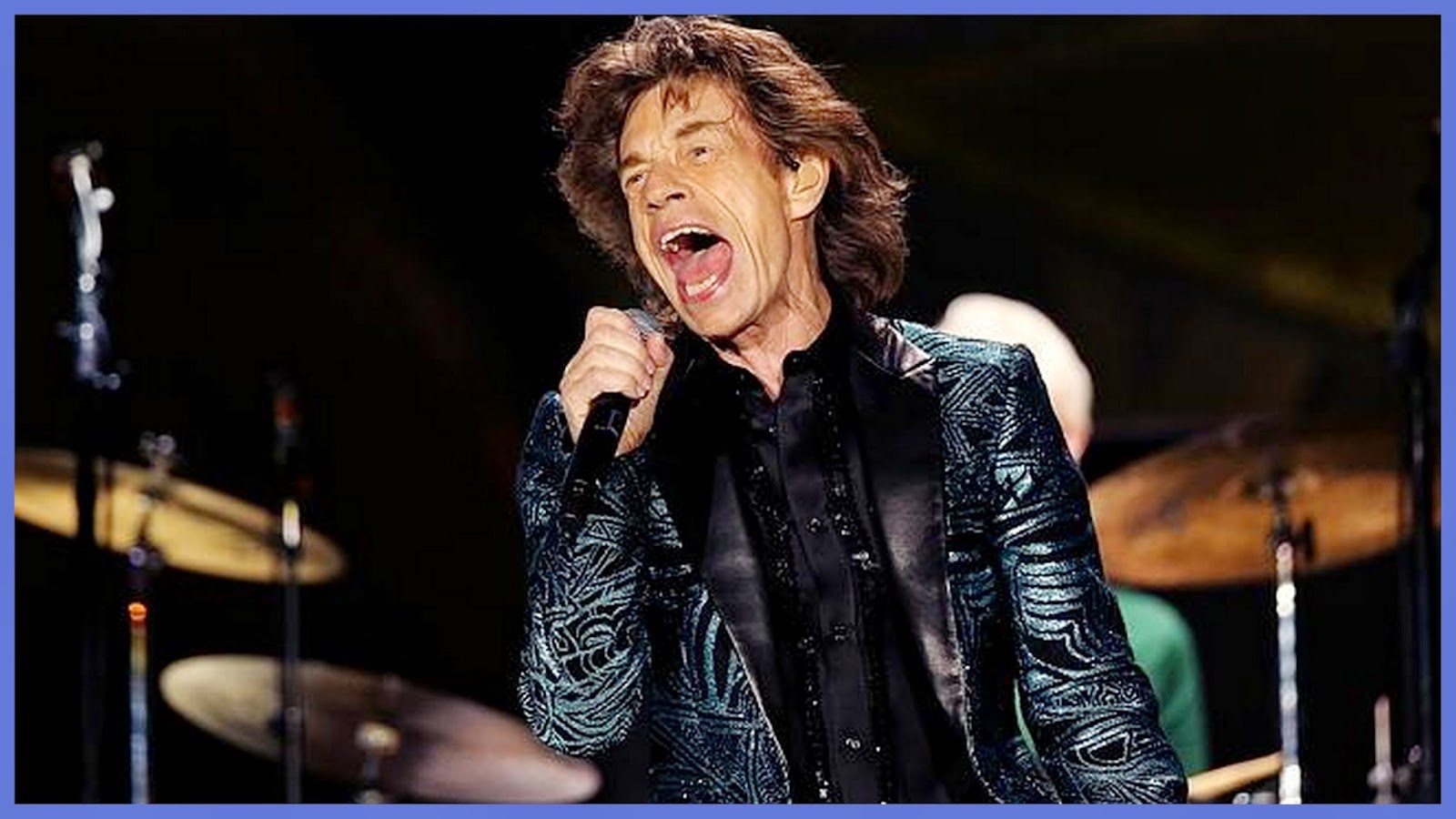 вокалист роллинг стоунз сейчас. лучшие вокалисты всех времен rolling stone. солист роллинг стоунз джаггер. мик джаггер фото в журнале крокодил. мик джаггер фото.