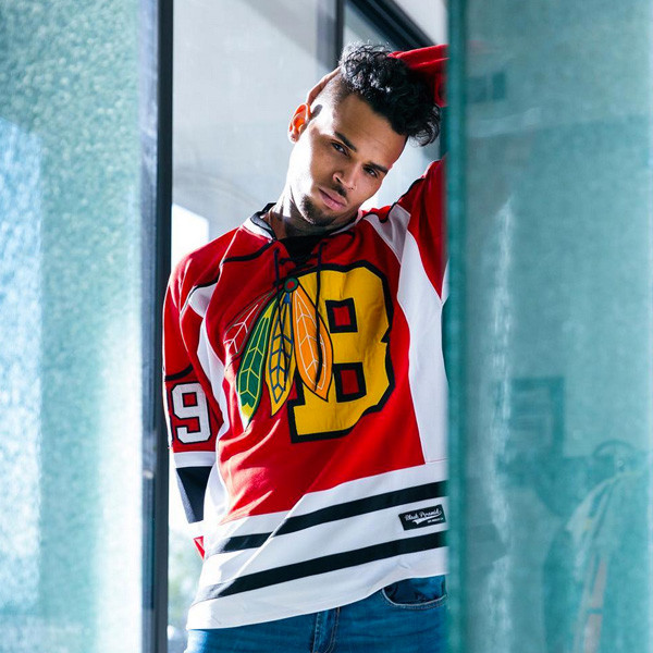 Random Entertainment Celeb News Chrisbrown Debuts His Black