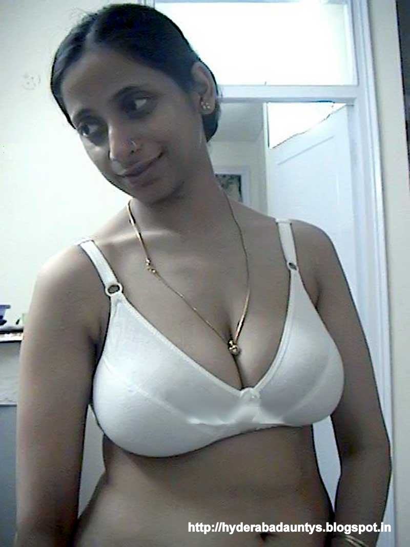 Kashmiri Aunty Xxx Video - Kashmiri aunty.