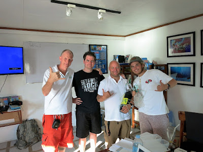 PADI Specialty Instructor training in Moalboal, Philippines